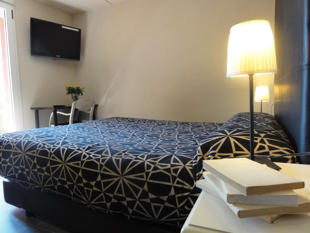 Fonda Matia Hotell Bellver De Cerdanya Rum bild